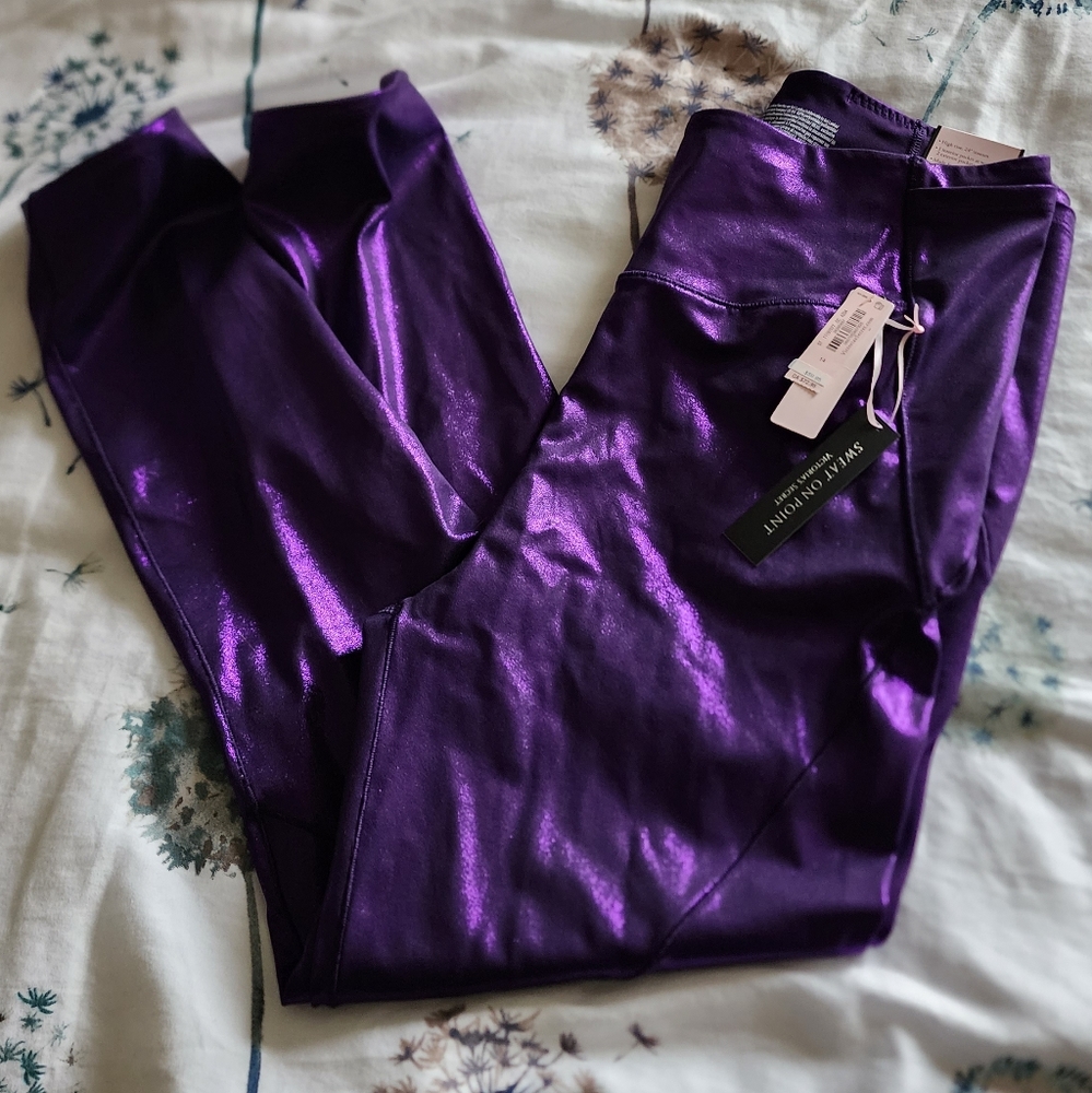 Victoria Secret Leggings shimmery purple NWT
